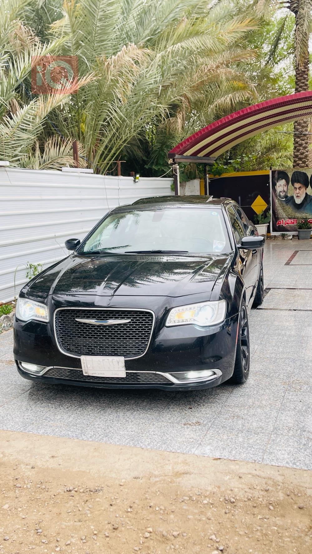 کرایسلەر 300